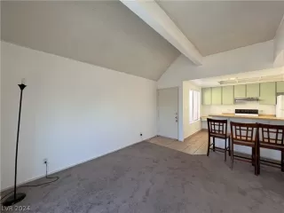 Photo #4: 2580834 Listing 