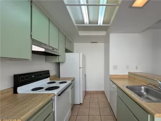 Photo #6: 2580834 Listing 