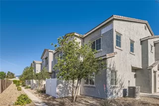 Photo #1: 2580838 Listing