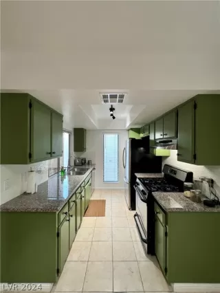 Photo #1: 2580851 Listing 