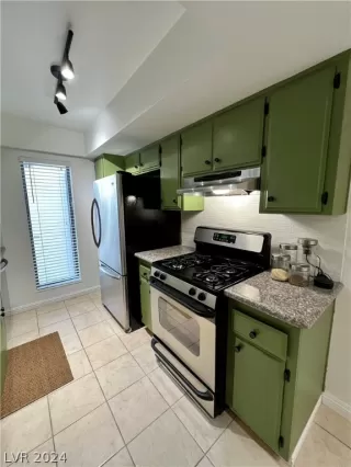 Photo #2: 2580851 Listing 