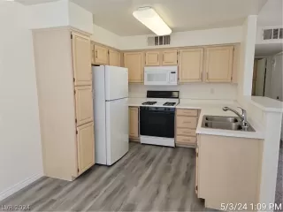 Photo #5: 2580861 Listing 