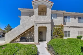 Photo #3: 2580863 Listing