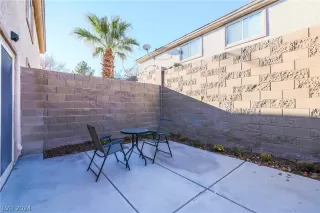 Photo #4: 2580876 Listing