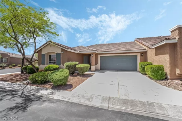 MLS: 2580879 Condo For Sale