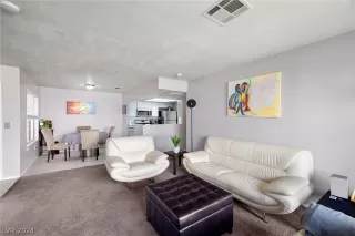 Photo #1: 2580902 Listing