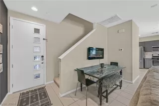 Photo #2: 2580952 Listing 