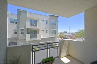 Photo #5: 2580952 Listing 