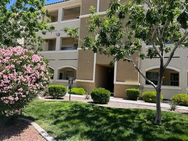 MLS: 2580959 Condo For Sale