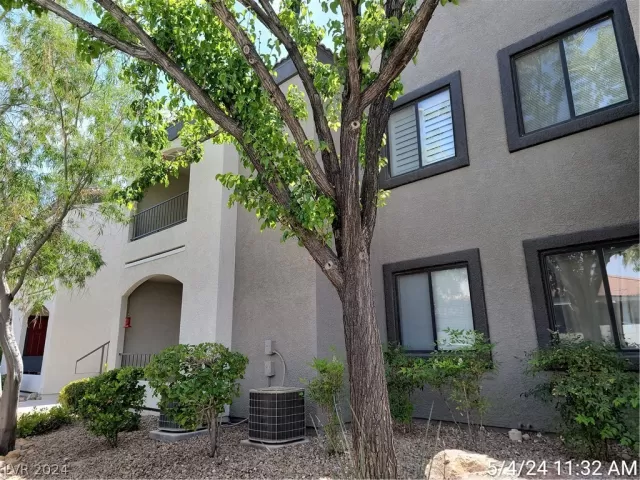 MLS: 2580975 Condo For Sale