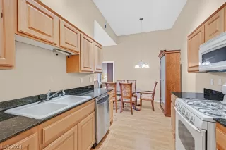 Photo #5: 2580989 Listing 