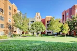 Photo #1: 2580995 Listing