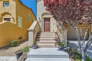 Photo #1: 2580999 Listing 