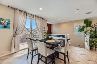 Photo #5: 2580999 Listing 