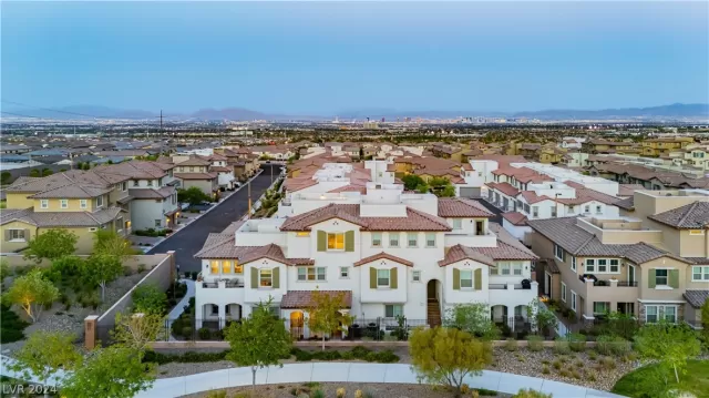 MLS: 2581057 Condo For Sale