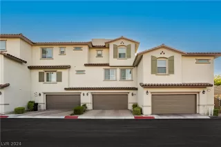 Photo #5: 2581057 Listing