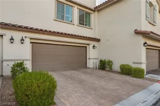 Photo #6: 2581057 Listing