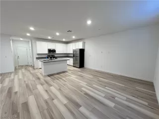 Photo #5: 2581065 Listing 