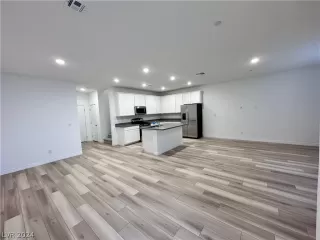 Photo #6: 2581065 Listing 