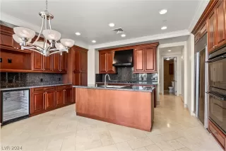 Photo #6: 2581068 Listing 