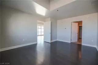 Photo #2: 2581116 Listing 