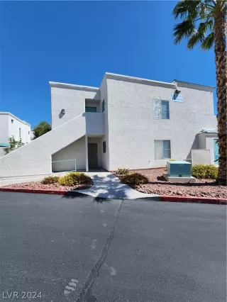 Photo #2: 2581133 Listing 