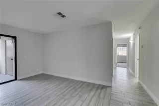 Photo #6: 2581157 Listing 