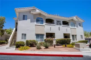 Photo #2: 2581203 Listing