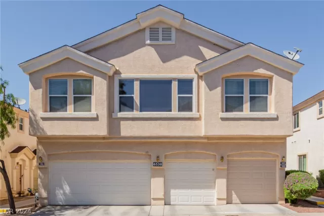 MLS: 2581242 Condo For Sale