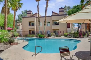 Photo #2: 2581268 Listing 