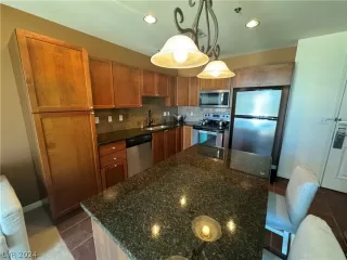 Photo #3: 2581293 Listing 