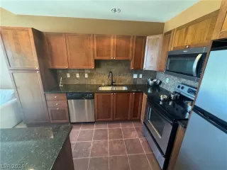 Photo #4: 2581293 Listing 