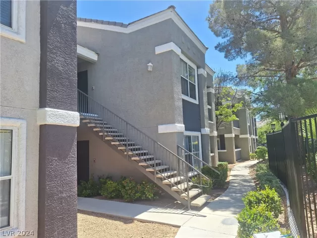 MLS: 2581323 Condo For Sale