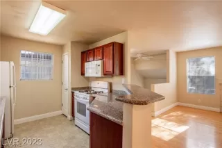 Photo #4: 2581330 Listing 