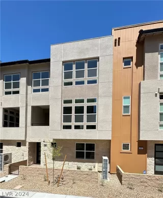 Photo #2: 2581337 Listing 