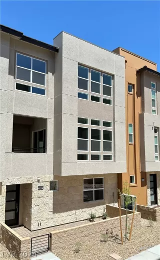 Photo #3: 2581337 Listing 