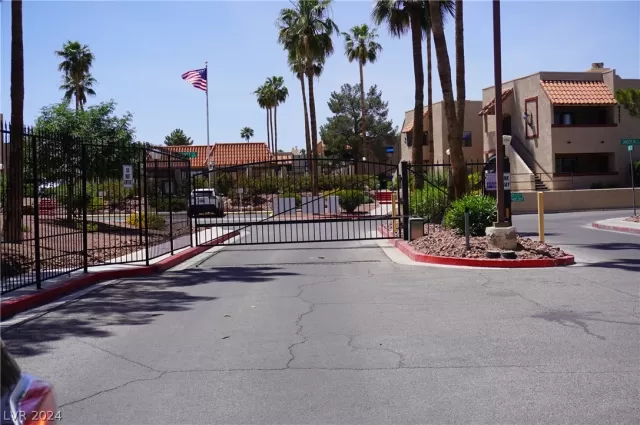 MLS: 2581355 Condo For Sale