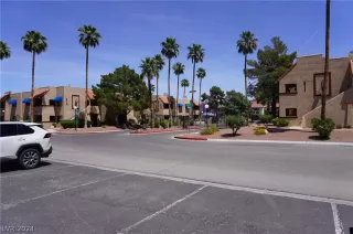 Photo #2: 2581355 Listing