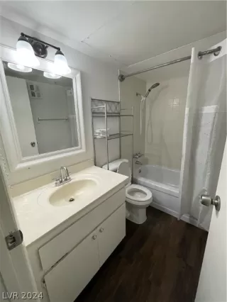 Photo #4: 2581376 Listing