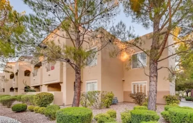 MLS: 2581397 Condo For Sale