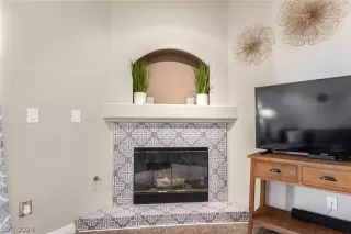 Photo #4: 2581423 Listing