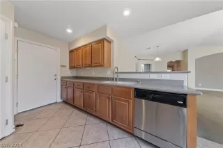 Photo #1: 2581434 Listing 