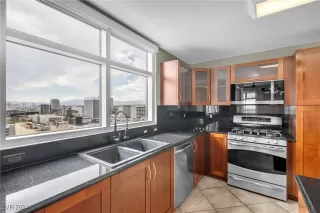 Photo #2: 2581475 Listing 