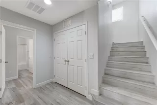 Photo #4: 2581490 Listing