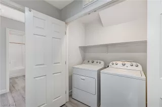 Photo #6: 2581490 Listing