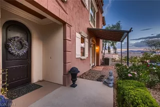 Photo #1: 2581496 Listing 