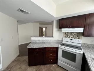 Photo #4: 2581506 Listing 