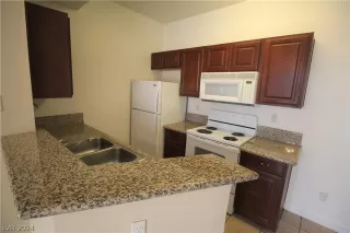 Photo #6: 2581521 Listing 