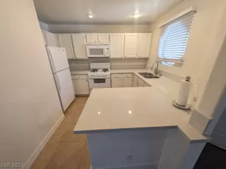 Photo #5: 2581592 Listing 