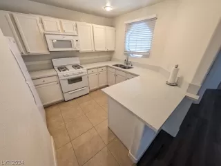 Photo #6: 2581592 Listing 